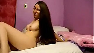 Seductive brunette in bed - part 2 pvcam.org